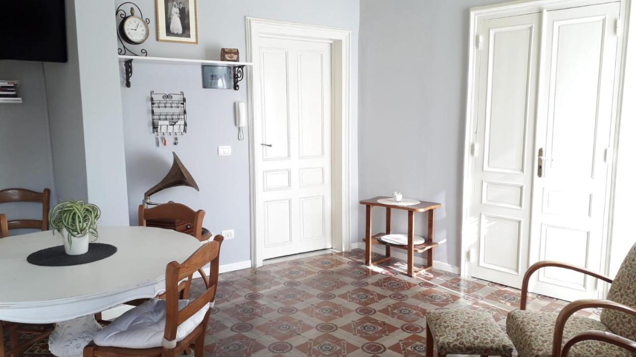 Il Terrazzino Sui Tetti Hotel โมดิกา ภายนอก รูปภาพ