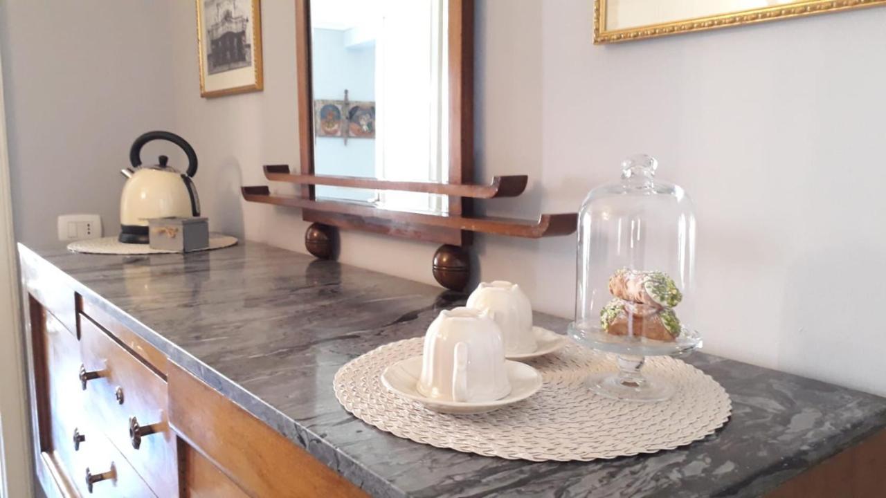 Il Terrazzino Sui Tetti Hotel โมดิกา ภายนอก รูปภาพ
